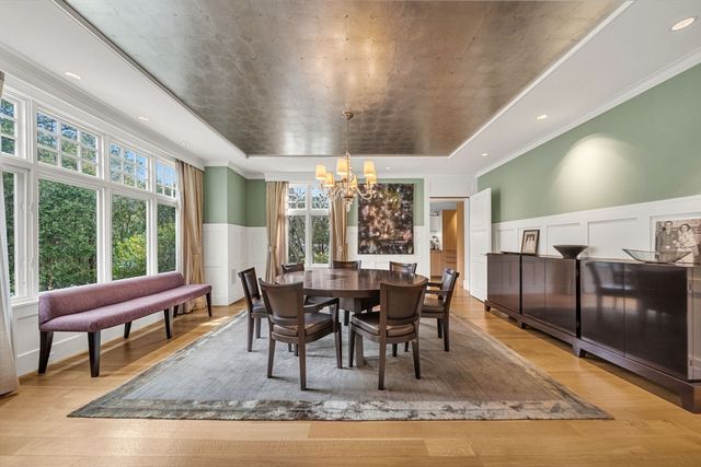 23 Inverness Rd, Wellesley, MA 02481