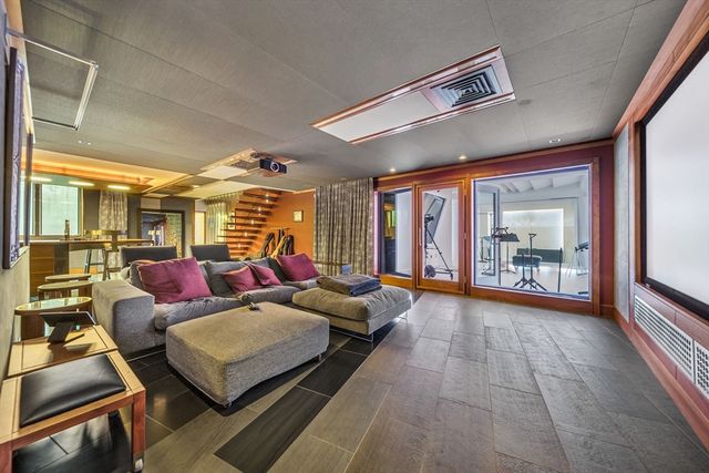 23 Inverness Rd, Wellesley, MA 02481