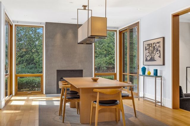 23 Inverness Rd, Wellesley, MA 02481
