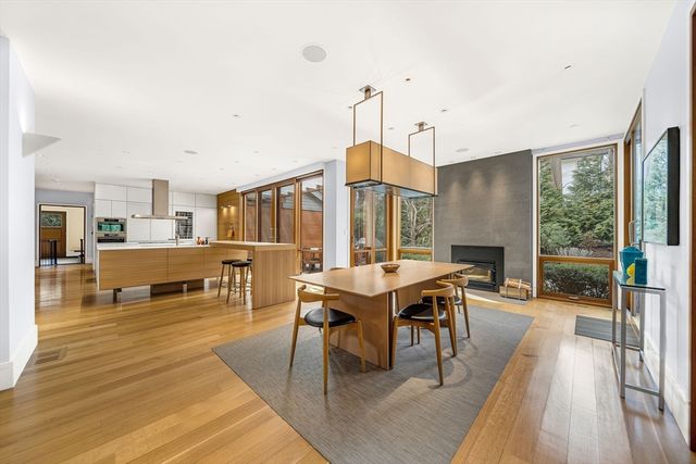 23 Inverness Rd, Wellesley, MA 02481