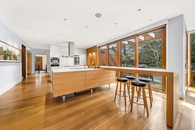 23 Inverness Rd, Wellesley, MA 02481