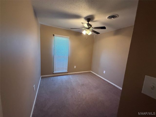 212 W Vanderbilt Loop, Montgomery, AL 36109