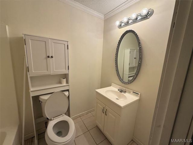 212 W Vanderbilt Loop, Montgomery, AL 36109