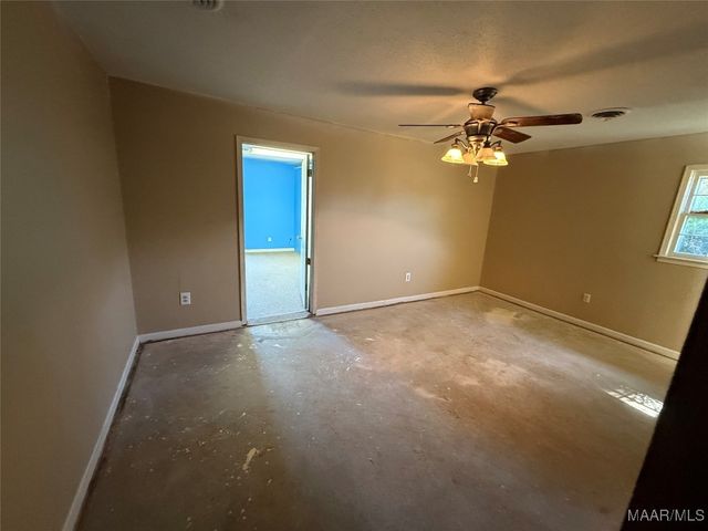 212 W Vanderbilt Loop, Montgomery, AL 36109