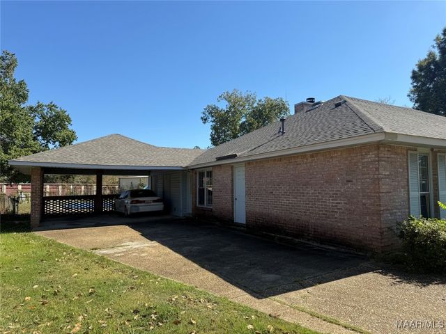 212 W Vanderbilt Loop, Montgomery, AL 36109