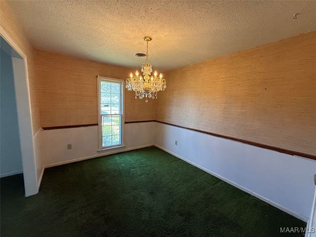 212 W Vanderbilt Loop, Montgomery, AL 36109