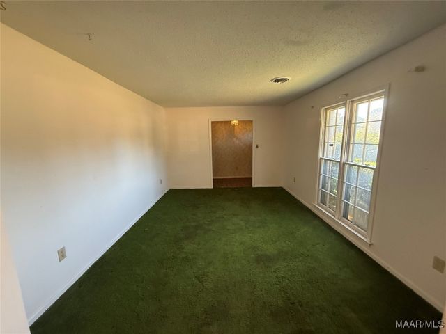 212 W Vanderbilt Loop, Montgomery, AL 36109