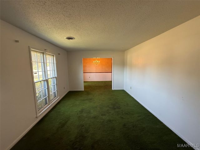 212 W Vanderbilt Loop, Montgomery, AL 36109