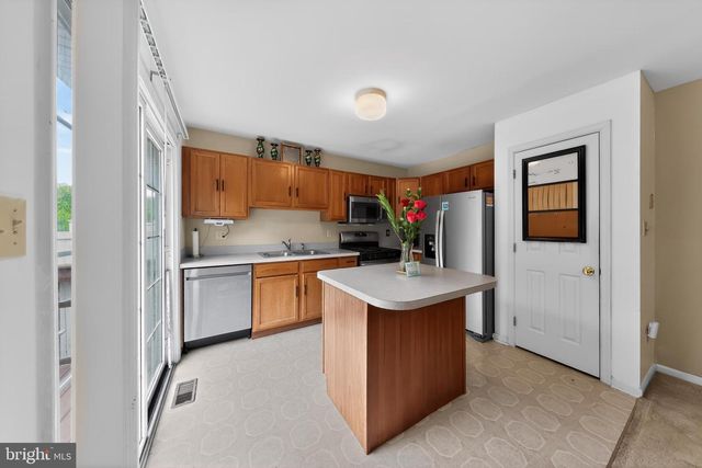 15 ANN MARIE CT, Newark, DE 19702