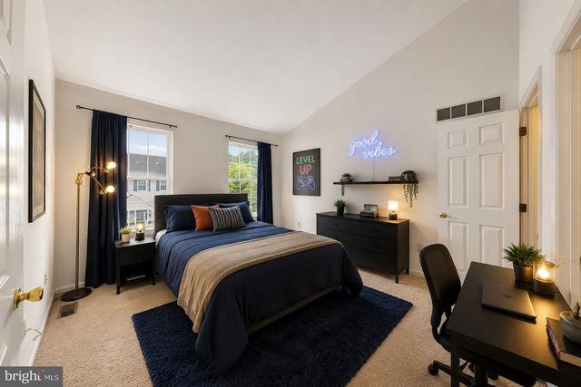 15 ANN MARIE CT, Newark, DE 19702