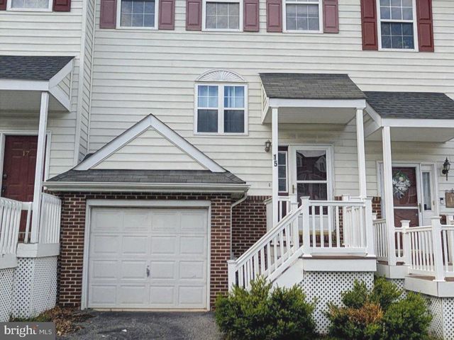 15 ANN MARIE CT, Newark, DE 19702