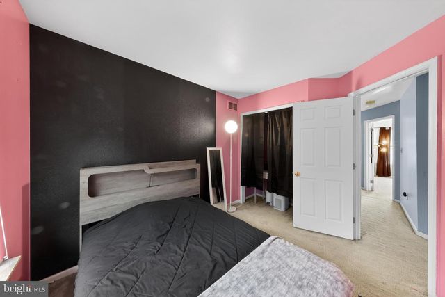 15 ANN MARIE CT, Newark, DE 19702