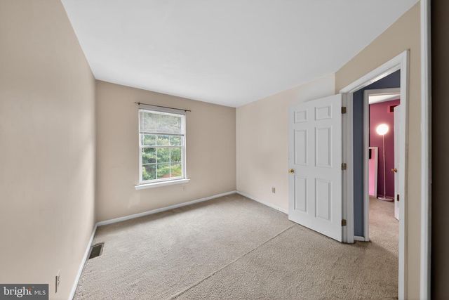 15 ANN MARIE CT, Newark, DE 19702