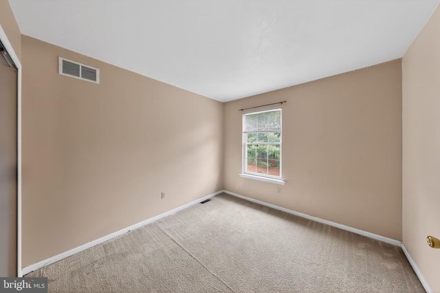 15 ANN MARIE CT, Newark, DE 19702