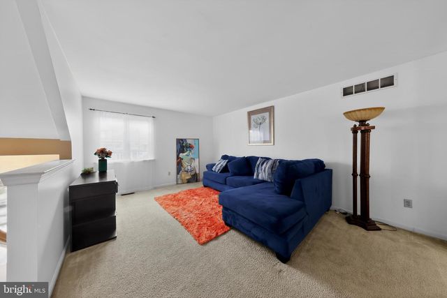 15 ANN MARIE CT, Newark, DE 19702