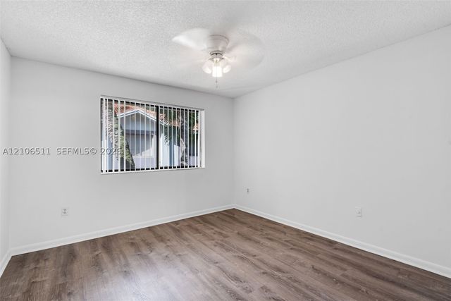 3229 Coral Lake Dr 3229, Coral Springs, FL 33065