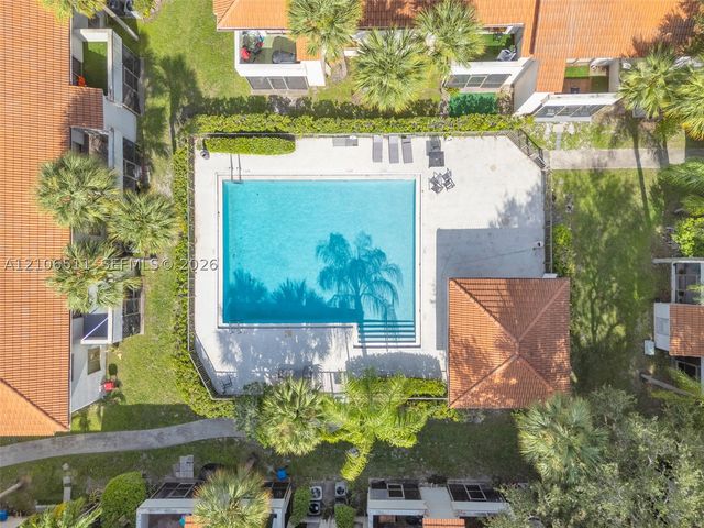 3229 Coral Lake Dr 3229, Coral Springs, FL 33065