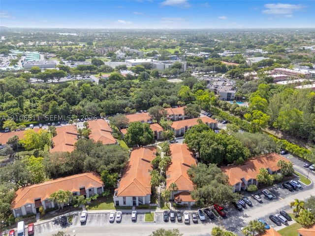 3229 Coral Lake Dr 3229, Coral Springs, FL 33065