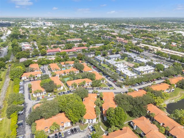 3229 Coral Lake Dr 3229, Coral Springs, FL 33065