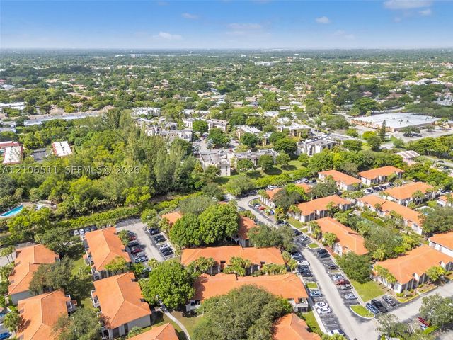 3229 Coral Lake Dr 3229, Coral Springs, FL 33065