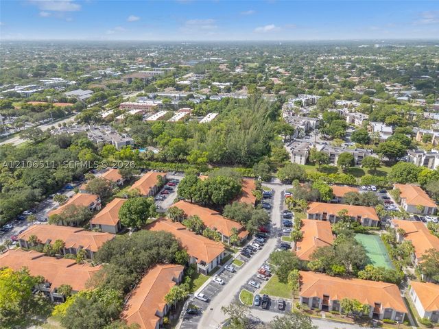3229 Coral Lake Dr 3229, Coral Springs, FL 33065