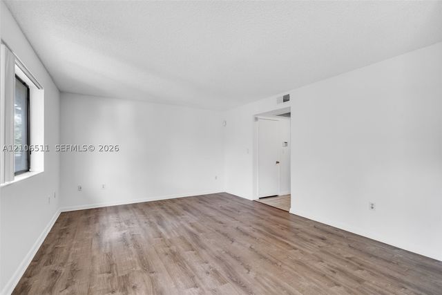 3229 Coral Lake Dr 3229, Coral Springs, FL 33065
