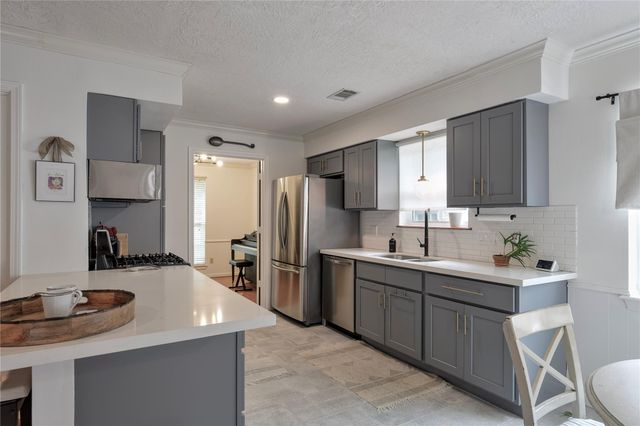 1215 Forsythe Lane, Houston, TX 77073