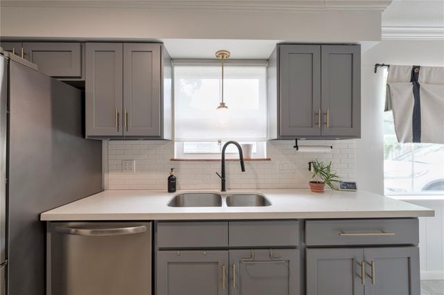 1215 Forsythe Lane, Houston, TX 77073