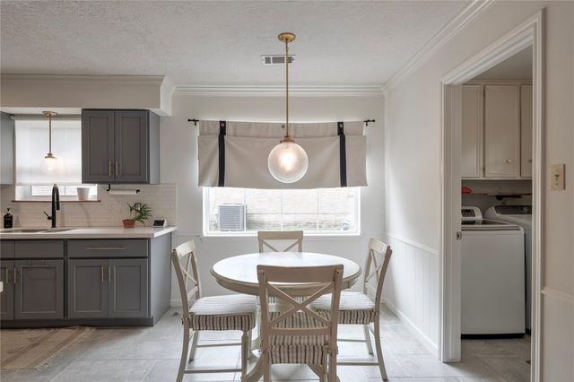 1215 Forsythe Lane, Houston, TX 77073