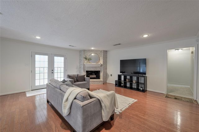 1215 Forsythe Lane, Houston, TX 77073