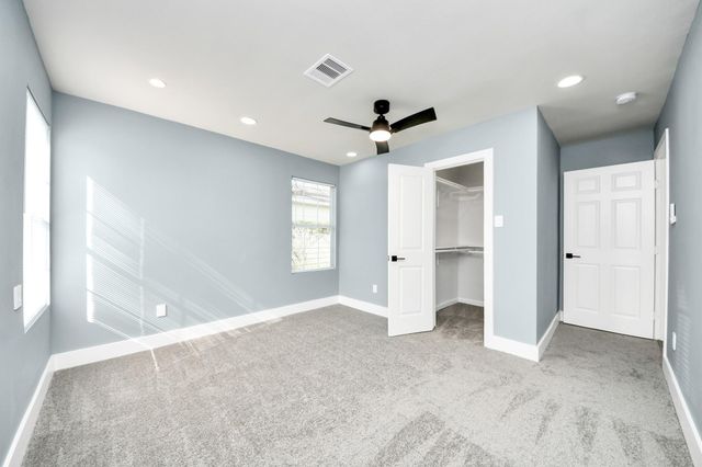 7338 Hurtgen Forest Road, Houston, TX 77033