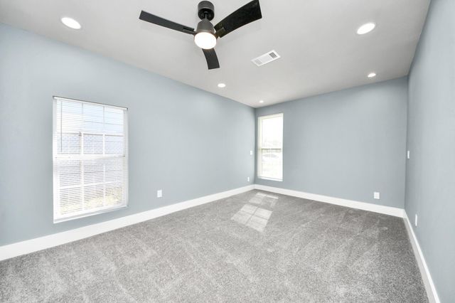 7338 Hurtgen Forest Road, Houston, TX 77033