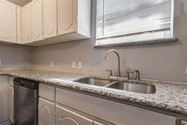 1606 Ruthven Street, Houston, TX 77019