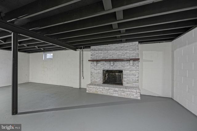 123 THIES RD, Sewell, NJ 08080