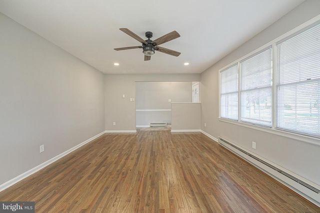 123 THIES RD, Sewell, NJ 08080