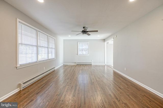 123 THIES RD, Sewell, NJ 08080