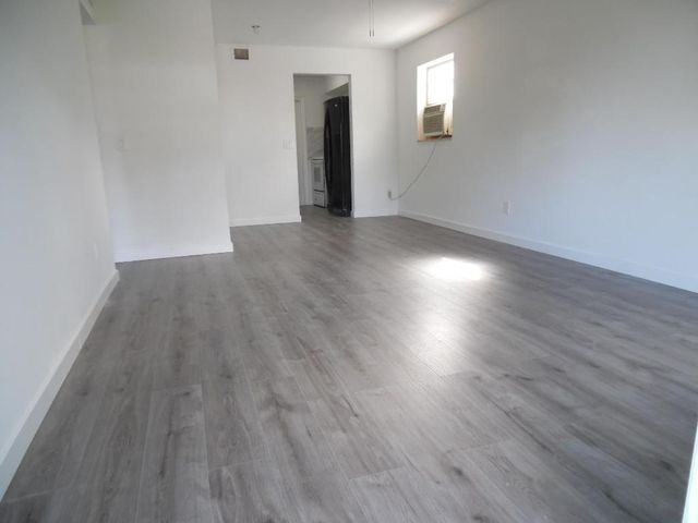 3910 Holden Lane, Lake Worth, FL 33461