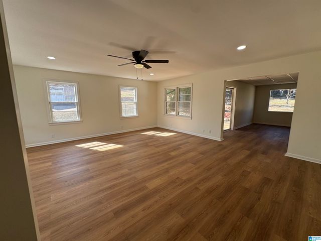 1416 29TH AVENUE N, Hueytown, AL 35023