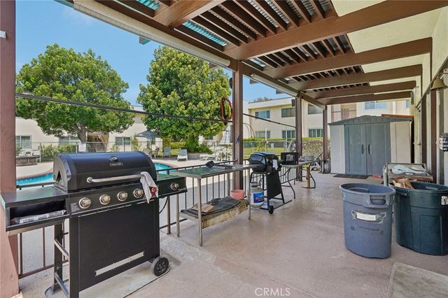 11813 Runnymede Street 27, North Hollywood, CA 91605