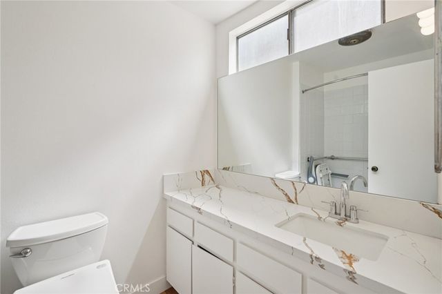 11813 Runnymede Street 27, North Hollywood, CA 91605