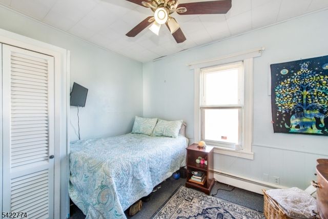24 Pleasant Ave, Clifton City, NJ 07013