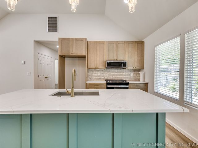 2107 E Haskell Street, Tulsa, OK 74110