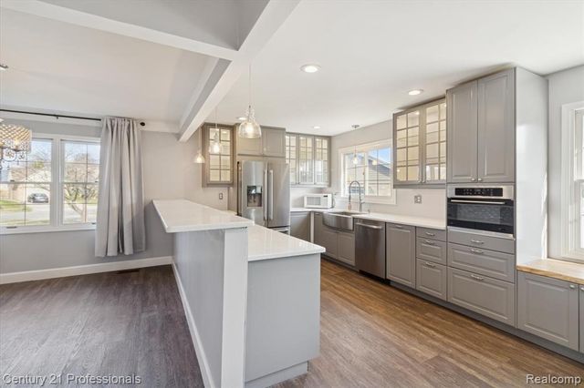 16550 Huff Street, Livonia, MI 48154