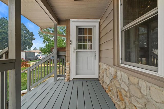 7927 23rd AVENUE, Kenosha, WI 53143