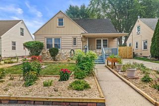 7927 23rd AVENUE, Kenosha, WI 53143