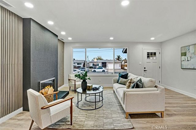 4011 Hatton, San Diego, CA 92111