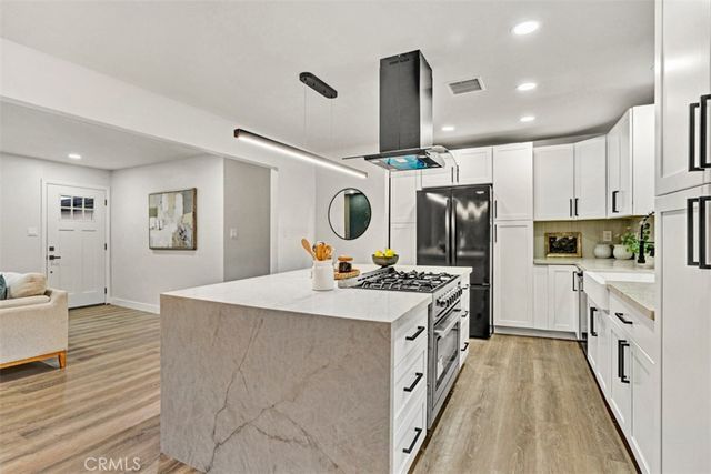 4011 Hatton, San Diego, CA 92111