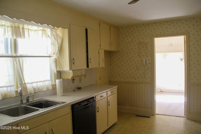 4237 Washington Street, Ayden, NC 28513