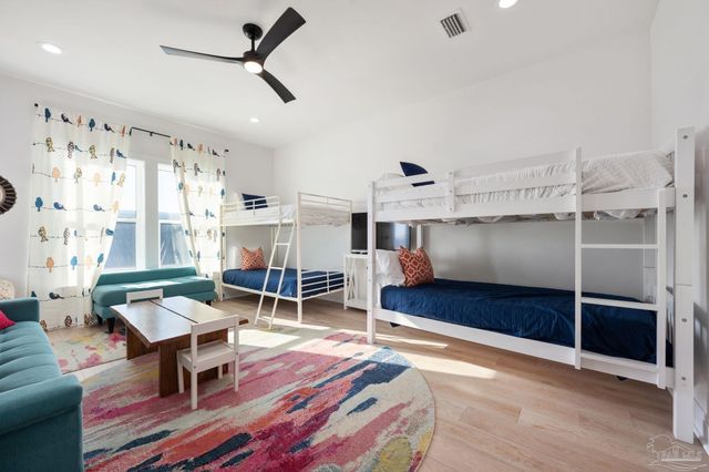 5655 Pizarro Ave, Gulf Shores, AL 36542