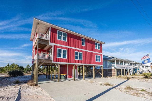 5655 Pizarro Ave, Gulf Shores, AL 36542